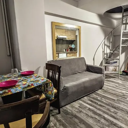 Daire Exarchia Twin Maisonettes